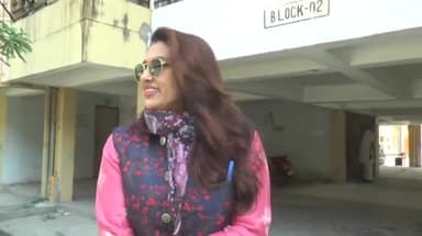 गोरखपुर: सपा से गोरखपुर मेयर पद की प्रत्याशी काजल निषाद ने कैबिनेट मंत्री संजय निषाद को बताया खजूर का पेड़, दी प्रतिक्रिया