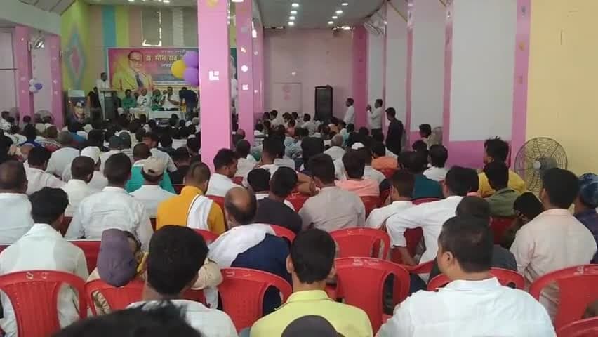 भीम राव अम्बेडकर जयंती समारोह पटना में पहुंचे कटरा प्रखंड के नेता #शमीम_नगवारा और मुकेश यादव साथ ही मुजफ्फरपुर के साथी