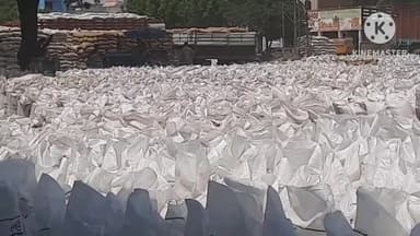 सोनीपत: अनाज मंडी सोनीपत में उठान प्रक्रिया हुई धीमी, मंडी में जमा हुए 50 हजार से अधिक बैग