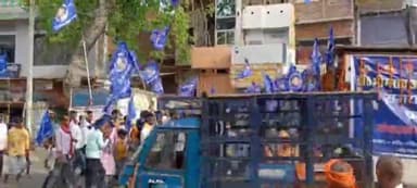 करपी: करपी में डॉ भीमराव अंबेडकर समिति मखमिलपुर के द्वारा निकाली गई रैली