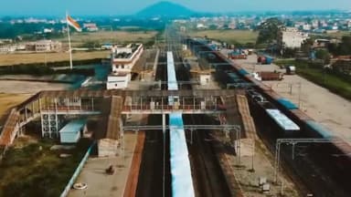 हज़ारीबाग: हजारीबाग टाउन होकर टाउन होकर कई एक्सप्रेस ट्रेनों के चलने के दावे, पटरी पर एक भी नहीं