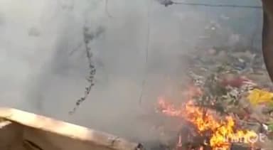 हटा: चंड़ी जी मंदिर के पास कचड़े के ढेर में आग लगने से गुमटी चपेट में आई, स्थानीय लोगों ने आग पर काबू पाया