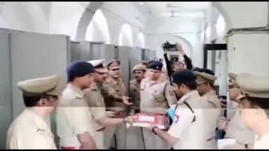 मुरादाबाद: निकाय चुनाव को सकुशल संपन्न कराने के लिए जिले में अराजक तत्वों पर रखी जाए सतर्क नजर: डीआईजी शलभ माथुर