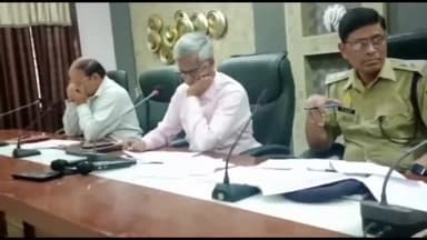 मुरादाबाद: जिले में राजनीतिक दल बिना अनुमति के नहीं करेंगे रैली या जुलूस: डीएम शैलेंद्र कुमार सिंह