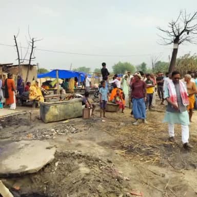 सोनपुर: सोनपुर विधायक ने सबलपुर पहुंचकर 18 अग्नि पीड़ित परिवारों से मुलाकात करते हुए स्थल का किया निरीक्षण