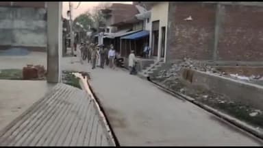 गाज़ीपुर: नगर निकाय चुनाव के मद्देनजर जंगीपुर में एडीएम अरुण सिंह समेत जंगीपुर पुलिस ने किया रूट मार्च, दिया सुरक्षा का भरोसा