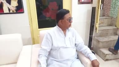 कन्नौज: कांग्रेस के पूर्व जनरल प्रवक्ता विवेक नारायण मिश्रा ने जवाहर भवन से अतीक और उसके भाई की पुलिस कस्टडी में हुई हत्या बयान.