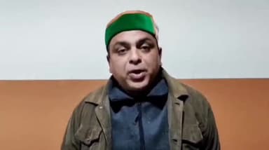 शिमला ग्रामीण: सुनील उपाध्यक्ष एजुकेशन ट्रस्ट के सह सचिव डॉ. नितिन व्यास ने तारादेवी में कहा- सभी लोग कोविड नियमों का पालन करें