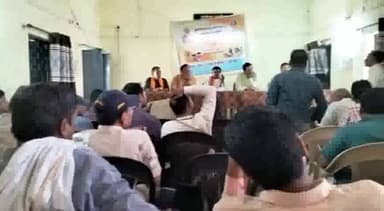 तेंदूखेड़ा: श्री रामयज्ञ को लेकर जनपद सभागार में जबेरा विधायक धर्मेंद्रसिंह लोधी की उपस्थिति में हुई बैठक,अधिकारियों की रही उपस्थिति