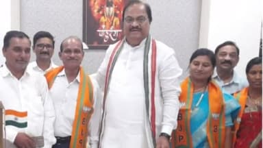 समुद्रपूर: नारायणपूरच्या नागरिकांचा हिंगणघाट येथे भाजप जनसंपर्क कार्यालयात आमदार समीर कुणावार यांच्या हस्ते प्रवेश