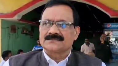 हज़ारीबाग: सरकार बालू घाटों की नीलामी कर बालू की समस्या का करें समाधान - डॉ आरसी मेहता, कांग्रेस प्रमंडलीय अध्यक्ष