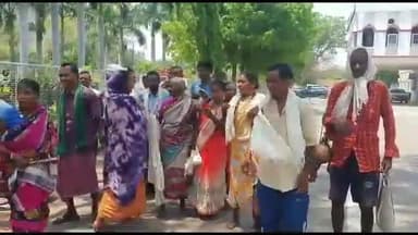 कांकेर: ग्राम सराईपानी माँझीनगढ़ को ग्राम पंचायत बाँसपत्तर में जोड़ने की मांग लेकर पहुंचे कांकेर कलेक्ट्रेट