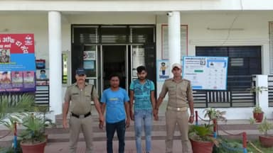 हरिद्वार: न्यायालय द्वारा जारी गैर जमानती वारंट की तामील करते हुए थाना बहादराबाद पुलिस ने 2 वारंटियों को किया गिरफ्तार