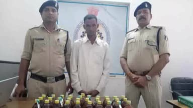 कुरूद: ग्राम करगा में गौठान के पास अवैध शराब बिक्री कर रहे आरोपी को बिरेझर पुलिस ने किया गिरफ्तार