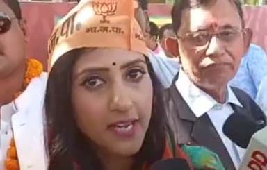 रायबरेली: नगरपालिका अध्यक्ष प्रत्याशी के समर्थन में पहुंची सदर MLAअदिति सिंह ने दी चेतावनी कहा न पहले गुंडई व वशूली हुई हैं न होगी