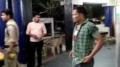 अजयगढ़: देवराभापरतपुर मेकिसान की बेरहमी से पिटाई 
बफर जोन महिला रेंजर सहित वनकर्मियों पर मारपीट का आरोप पुलिस थाने में की शिकायत