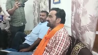 चित्तौड़गढ़: सर्किट हॉउस में RLP प्रमुख हनुमान बेनीवाल ने भाजपा व कांग्रेस पर लगाए आरोप, कहा- बढ़ रही है बेरोजगारी