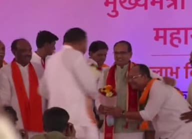 रहटगांव: मुख्यमंत्री लाड़ली बहना सम्मेलन रहटगांव में सम्पन्न हुआ।मुख्यमंत्री ने कहा महिलाओं को सशक्त करने के लिए कई योजना बनाई।