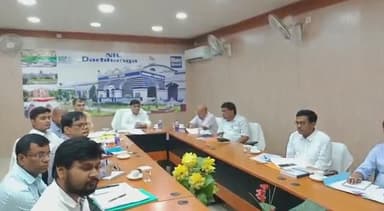 दरभंगा: दरभंगा एनआईसी भवन में अधिकारियों के साथ बाढ़ सुखाड़ की मुख्यमंत्री ने पटना से की अधिकारियों के साथ समीक्षा ऑनलाइन