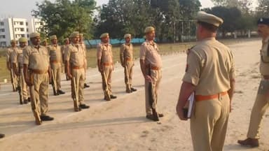 बलरामपुर: क्षेत्राधिकारी लाइन/ललिया राधारमण सिंह ने पुलिस लाइन बलरामपुर में बुधवार की परेड का किया निरीक्षण