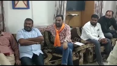 चित्तौड़गढ़: सांसद हनुमान बेनीवाल पहुंचे चित्तौड़गढ़ के सर्किट हाउस, पार्टी पदाधिकारियों ने किया जोरदार स्वागत