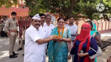 मैनपुरी: नगर पालिका अध्यक्ष पद की निर्दलीय प्रत्याशी संतोषी मिश्रा को आम आदमी पार्टी ने दिया समर्थन