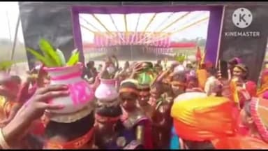 कोढ़ा: भागवत कथा को लेकर निझरा गांव में निकाली गई भव्य कलश शोभायात्रा, उमड़ी श्रद्धालुओं की भीड़