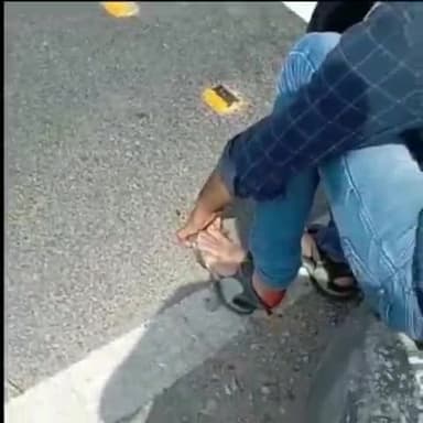 धनौरा: मोगा होटल के पास ई-रिक्शा पलटा, 5 यात्री हुए घायल