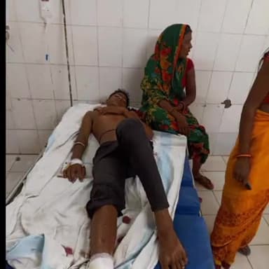 सोनपुर: सोनपुर बाईपास में टोटो पलटने से 3 लोग हुए घायल