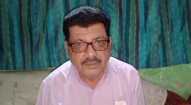 इटवा: अतीक अहमद की पुलिस कस्टडी में हत्या पर सपा के पूर्व जिला महासचिव अफसर रिजवी ने कहा- प्रदेश में है अराजकता का माहौल