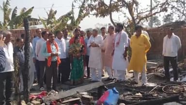 वैशाली विधानसभा क्षेत्र के अन्तर्गत पटेढ़ी बेलसर प्रखंड के विभिन्न पंचायतों में आगलगी घटना का जायजा लिया..