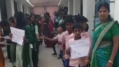 कटकमदाग: राष्ट्रीय पंचायती राज दिवस पर उच्च विद्यालय कटकमदाग व मध्य विद्यालय ढेंगुरा में निकाली गई प्रभात फेरी