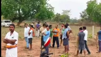 ବରପାଲି: ଚାଷ ପାଇଁ ପାଣି ନ ଦେଲେ ବିଦ୍ୟୁତ ତାର ଯିବାକୁ ଦିଆଯିବ ନାହିଁ, ଗୋପାଇପାଲି ଓ ବନ୍ଧପାଲି ଚାଷୀଙ୍କ ଚେତାବନୀ