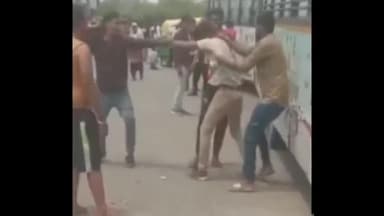 हुज़ूर: भैसाखेड़ी के पास सिटी बस के एक कंडक्टर के साथ कुछ युवकों ने बीच सड़क बेल्ट और लात-घूंसों से की मारपीट