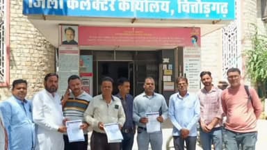 चित्तौड़गढ़: प्राइवेट बस स्टैंड पर हो रही दुर्दशा व विभिन्न समस्याओं को लेकर निजी बस संचालकों व दुकानदारों ने DM को सौंपा ज्ञापन