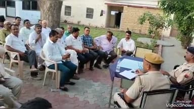 रानीवाड़ा: रानीवाड़ा थाने में ईद व अक्षय तृतीया पर्व को लेकर सीएलजी की बैठक का किया गया आयोजन