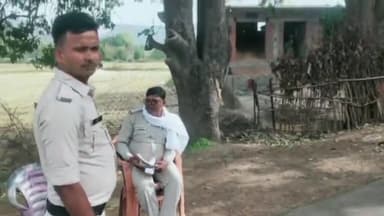 अजयगढ़: सड़क दुर्घटनाओं की रोकथाम को लेकर बिमतहा तिराहे पर पुलिस ने चलाया वाहन चेकिंग अभियान, 6 चालकों के काटे चालान