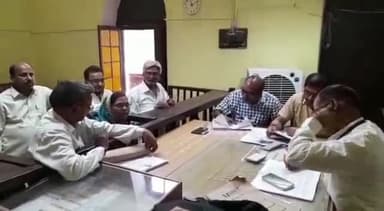 सुल्तानपुर: जिले में नगर निकाय चुनाव के लिए अध्यक्ष पद हेतु कुल 133 नामांकन पत्र व सदस्य पद हेतु कुल 641 नामांकन पत्र किये गये क्रय