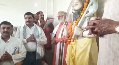 महसी: रमपुरवा स्थित परशुराम मन्दिर में मनाई गई भगवान परशुराम की जयंती