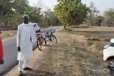 नरहरपुर: ग्राम रिसेवाड़ा के आश्रित ग्राम गुहानपारा के समीप अनियंत्रित होकर खेत में जा घुसी कार, चालक हुआ घायल