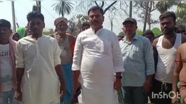 मोहिउद्दीननगर: चकासी के अग्नि पीड़ितों से भाजपा विधायक राजेश कुमार सिंह ने की मुलाकात, जाना हाल