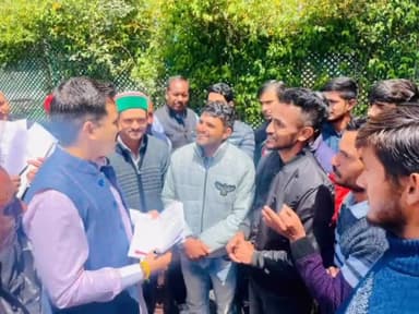 जलोग: बसंतपुर ब्लॉक के लोगों ने शिमला में लोक निर्माण मंत्री विक्रमादित्य सिंह से की मुलाकात