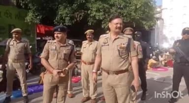 शाहबाद: शाहाबाद की जामा मस्जिद पहुंचे पुलिस अधीक्षक राजेश   द्विवेदी, शांतिपूर्वक हुई ईद की नमाज।