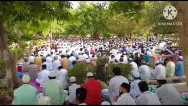 फिरोज़ाबाद: ईदगाह सहित शहर की प्रमुख मस्जिदों में अमन चैन की दुआ के साथ संपन्न हुई ईद की नमाज़