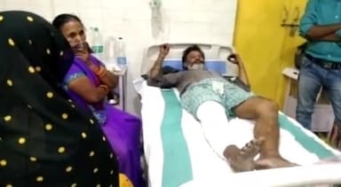 रायबरेली: मधुकरपुर गांव के पास मरीजों को लेकर आ रही तेज रफ्तार एंबुलेंस अनियंत्रित होकर पलटी दो घायल जिला अस्पताल भर्ती