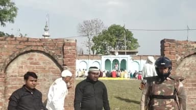 बलरामपुर: चौधरीडीह ईदगाह में पुलिस की मौजूदगी में अदा की गई ईद की नमाज़