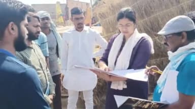 इटाढ़ी: कार्यपालक पदाधिकारी ने नगर पंचायत इटाढ़ी में बिहार जाति आधारित गणना 2023 के द्वितीय चरण के कार्यों का लिया जायजा