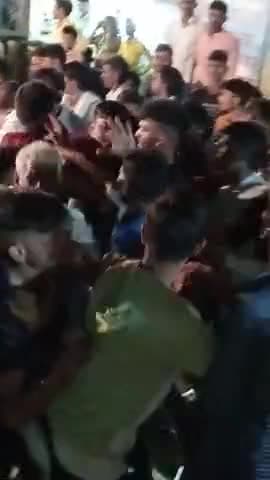 किरावली: nagar Fatehpur sikri me barat or grameedo me Hui ladai 
#fatehpursikri