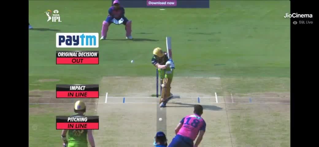 RCB के कप्तान विराट कोहली बोल्ट की पहली बोल में ही अपना विकेट गंवा बैठे।
#ipl #rcbvsrr #viratkohali