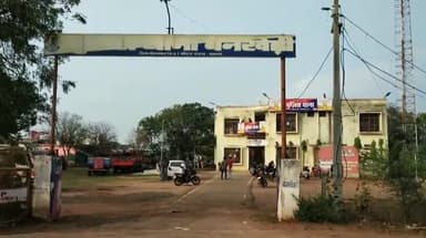 बनखेड़ी: झंडा चौक पर सट्टा खिला रहा है बुजुर्ग को पुलिस ने ₹110 के साथ पकड़ा, आरोपी पर सट्टा एक्ट के तहत हुई कार्रवाई